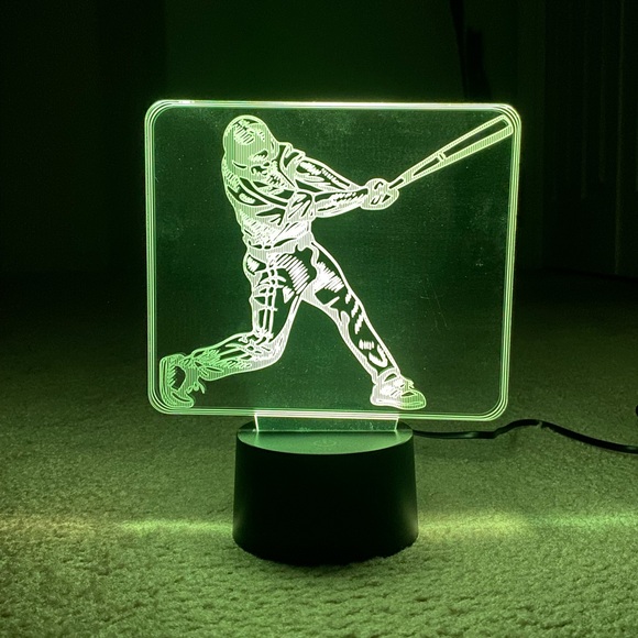 3D Baseball Player Lamp - Picture 5 of 7